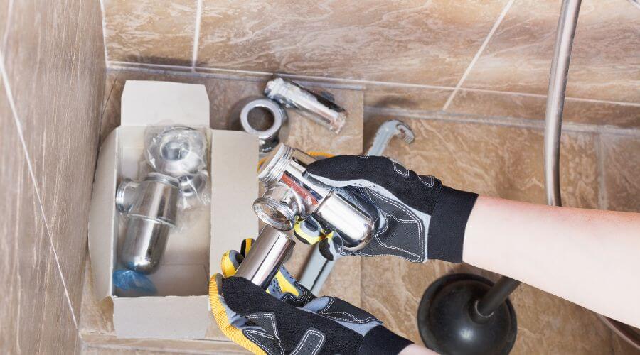 Professional gutter cleaning in Alpha, KY